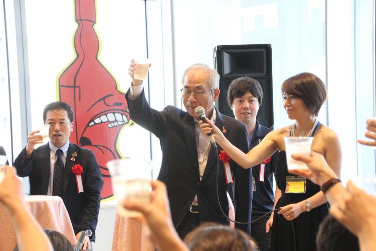 本坊和人社長が乾杯の音頭をとってくださいましたーPresident Kazuto Honbo led the toast
